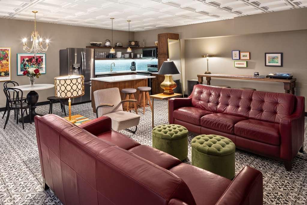The Highlander Hotel, Ascend Hotel Collection Iowa City Cameră foto